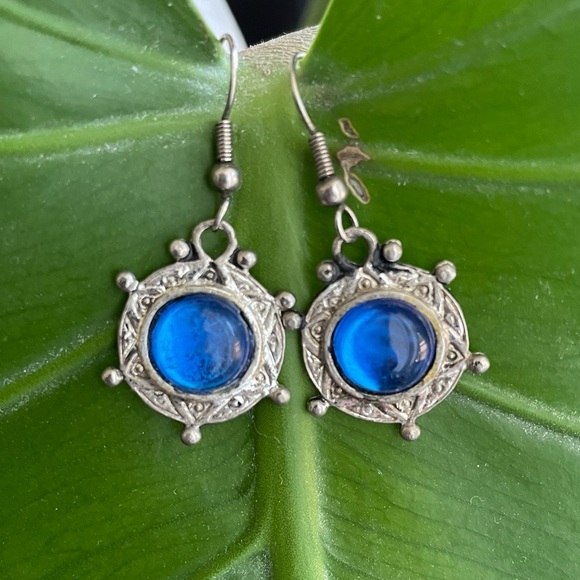 Jewelry - Vintage 1980s Blue Glass Drop Earrings